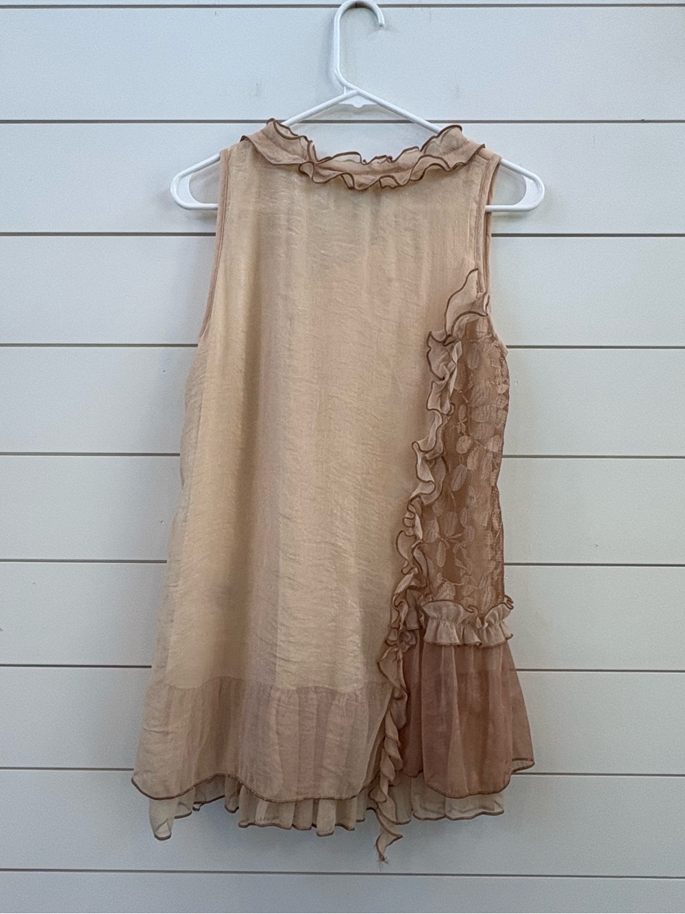 Pretty Angel Sleeveless Layered Ruffle Blouse - Picture 2 of 9